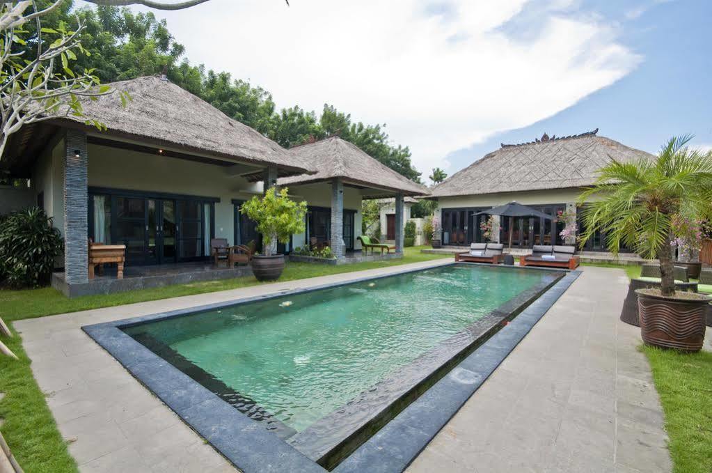 Villa Mahkota เซมินยัค ภายนอก รูปภาพ
