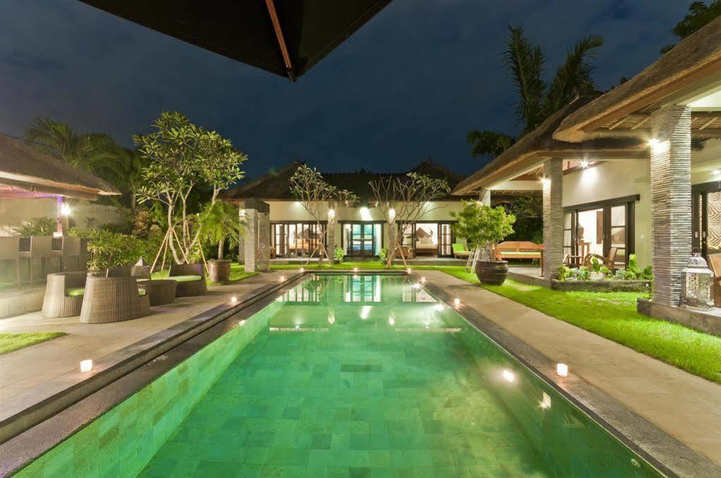 Villa Mahkota เซมินยัค ภายนอก รูปภาพ