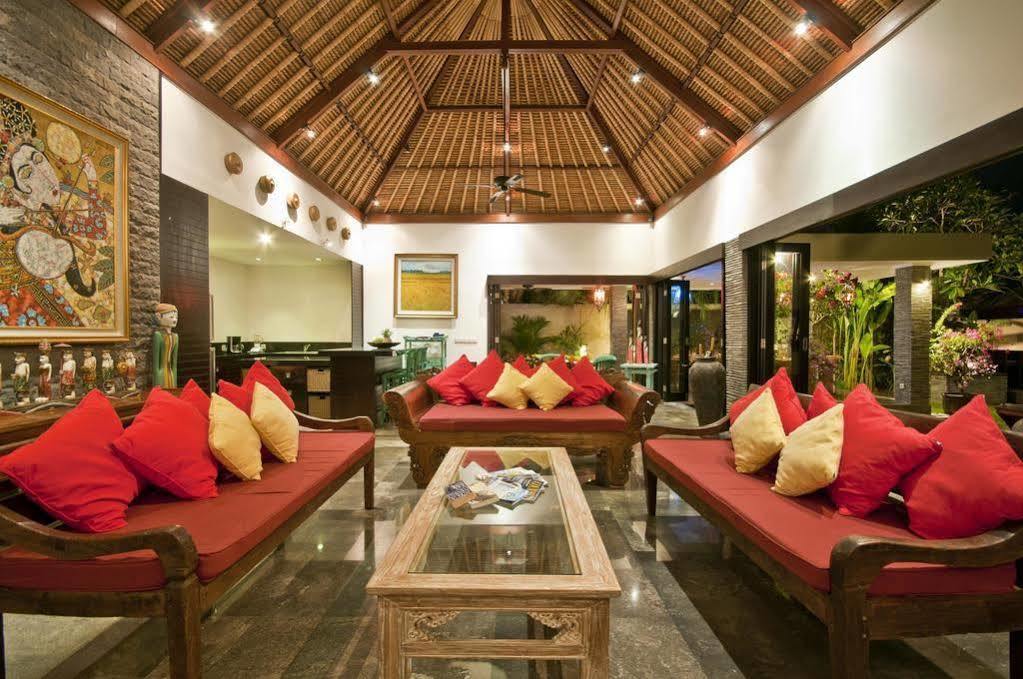 Villa Mahkota เซมินยัค ภายนอก รูปภาพ